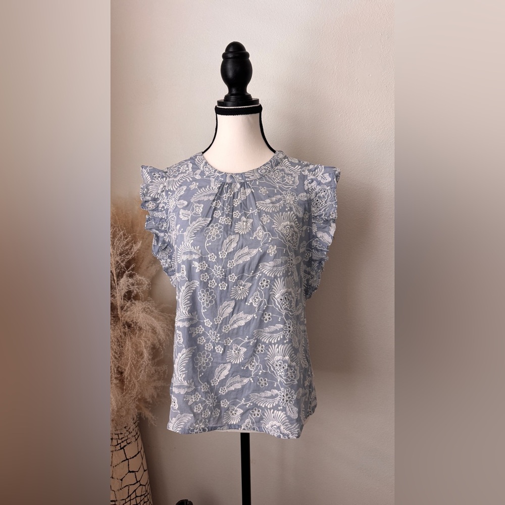 Ultra Pink Embroidered Floral Ruffle Sleeve Blouse - M